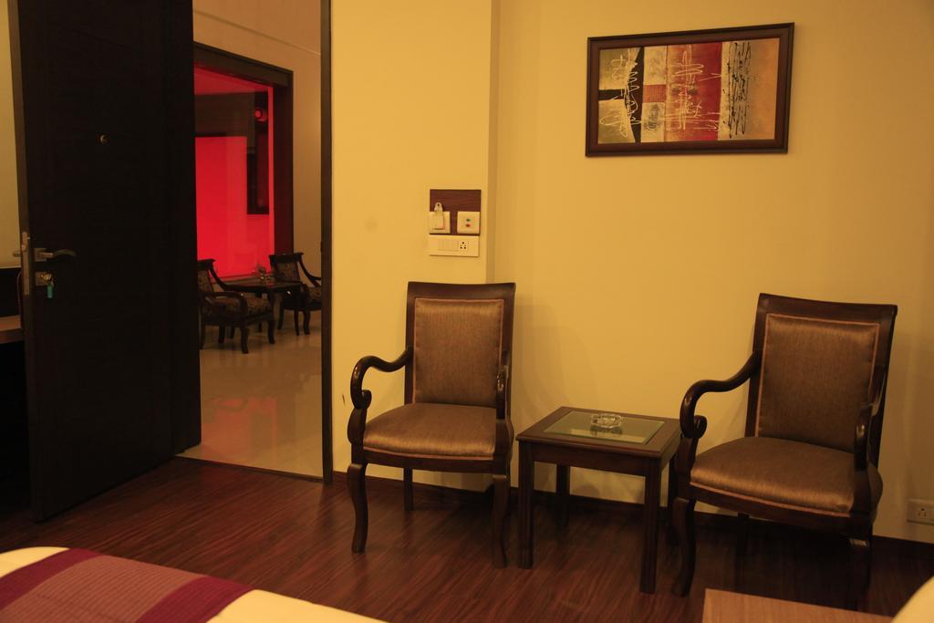 Indiyaah Inn Gurgáon Szoba fotó